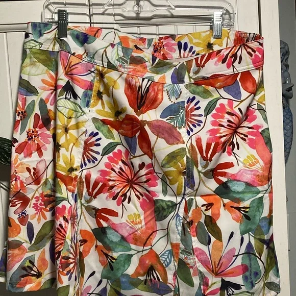 Ripskirt Hawaii Colorful Floral Mini Skirt - Picture 2 of 4